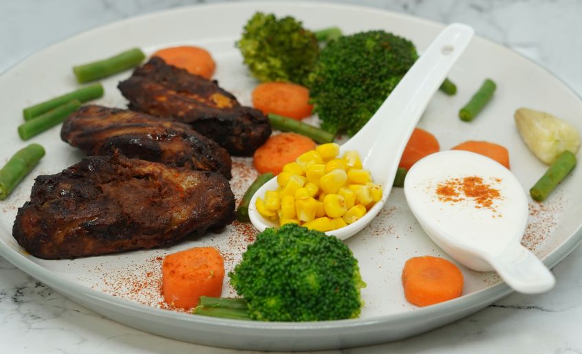 peceno-meso-brokoli-kukuruz